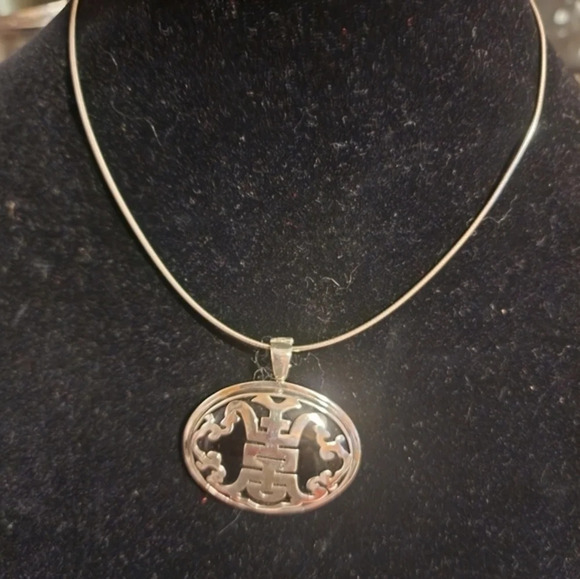 Vintagec Asian Sterling and Onyx Necklace - Picture 2 of 12